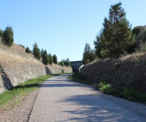 Qué sitios son famosos para visitar en Albuñol